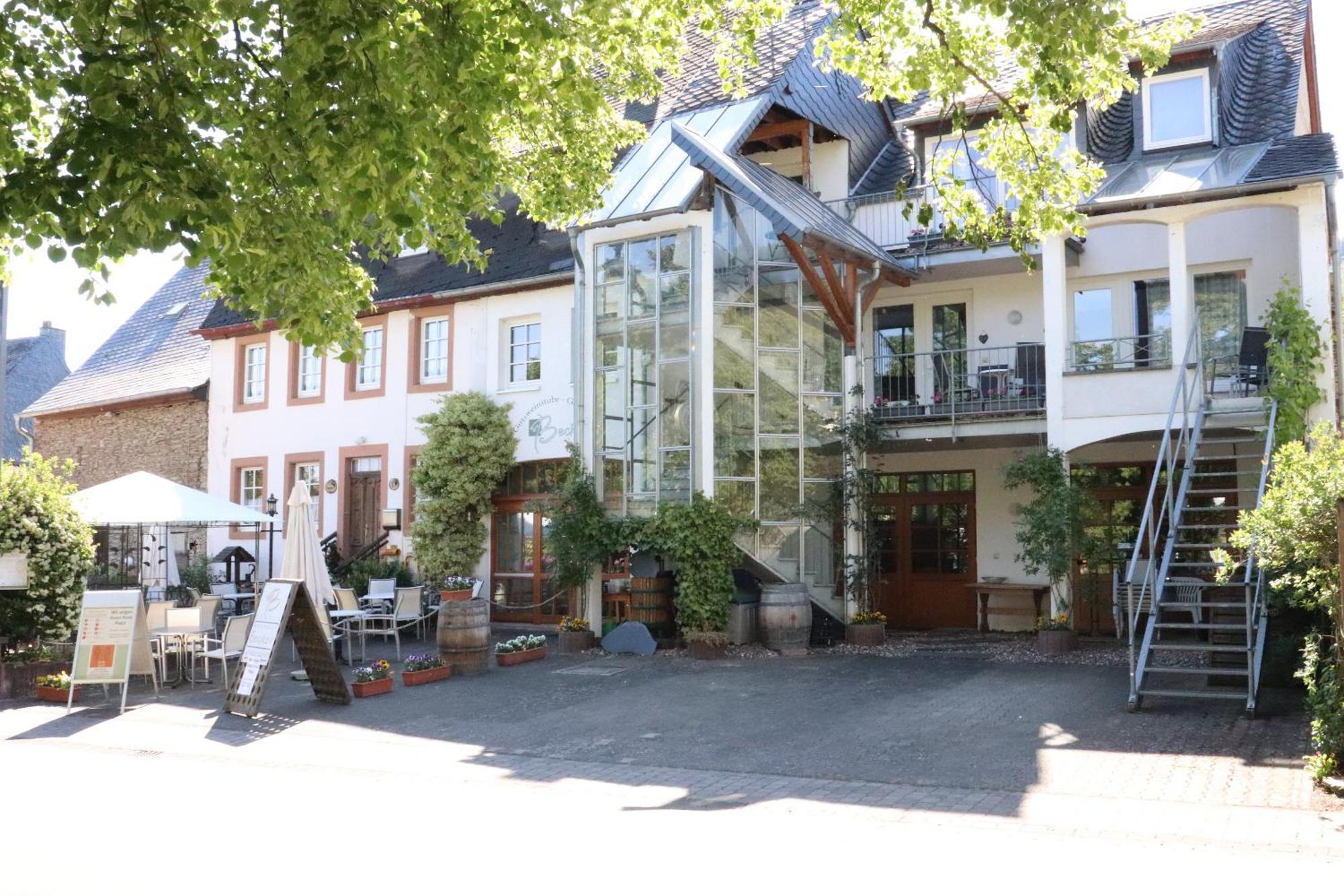 Ferienwohnung Ferienweingut & Gutsrestaurant Becker Burgen  Exterior foto