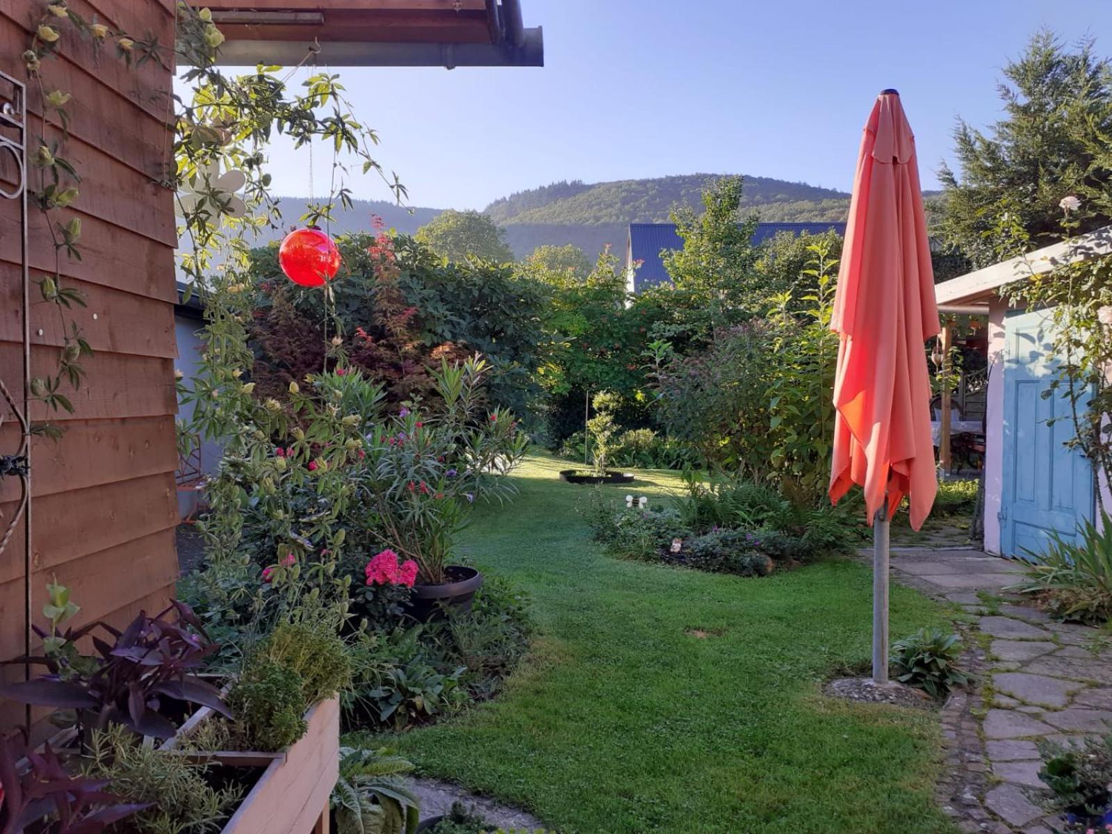 Ferienwohnung Ferienweingut & Gutsrestaurant Becker Burgen  Exterior foto